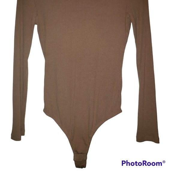 Ribbed Bodysuit - Picture 2 of 5